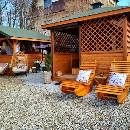 Penzion Goralskie Kaciki & Jacuzzi Na Wylacznosc 3*