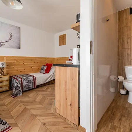 Goralskie Kaciki بيت ضيافة 3*