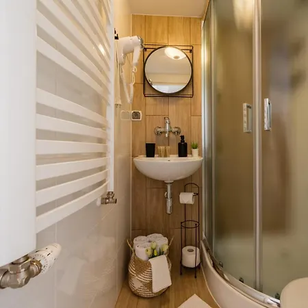 Goralskie Kaciki & Jacuzzi Na Wylacznosc Gasthuis Zakopane