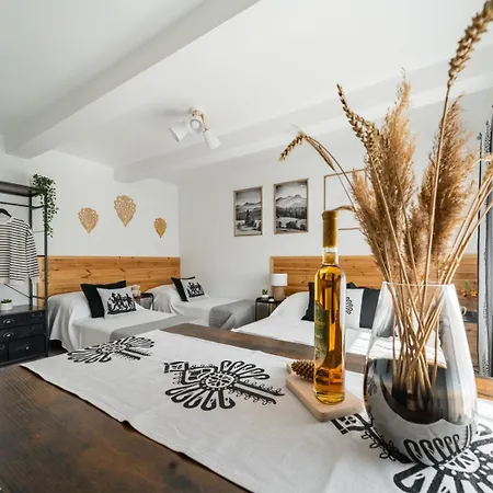 Goralskie Kaciki بيت ضيافة