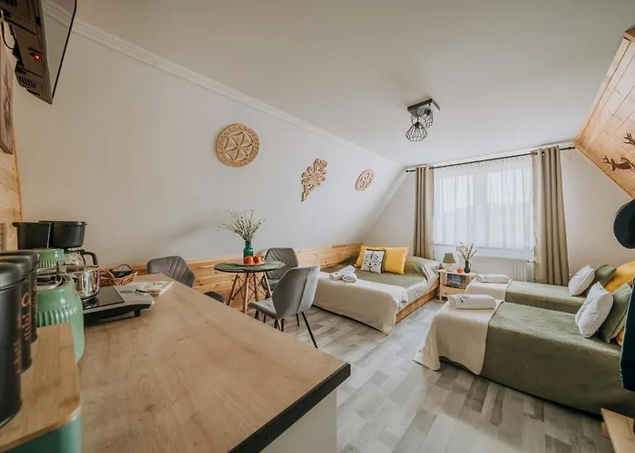 Goralskie Kaciki בית הארחה